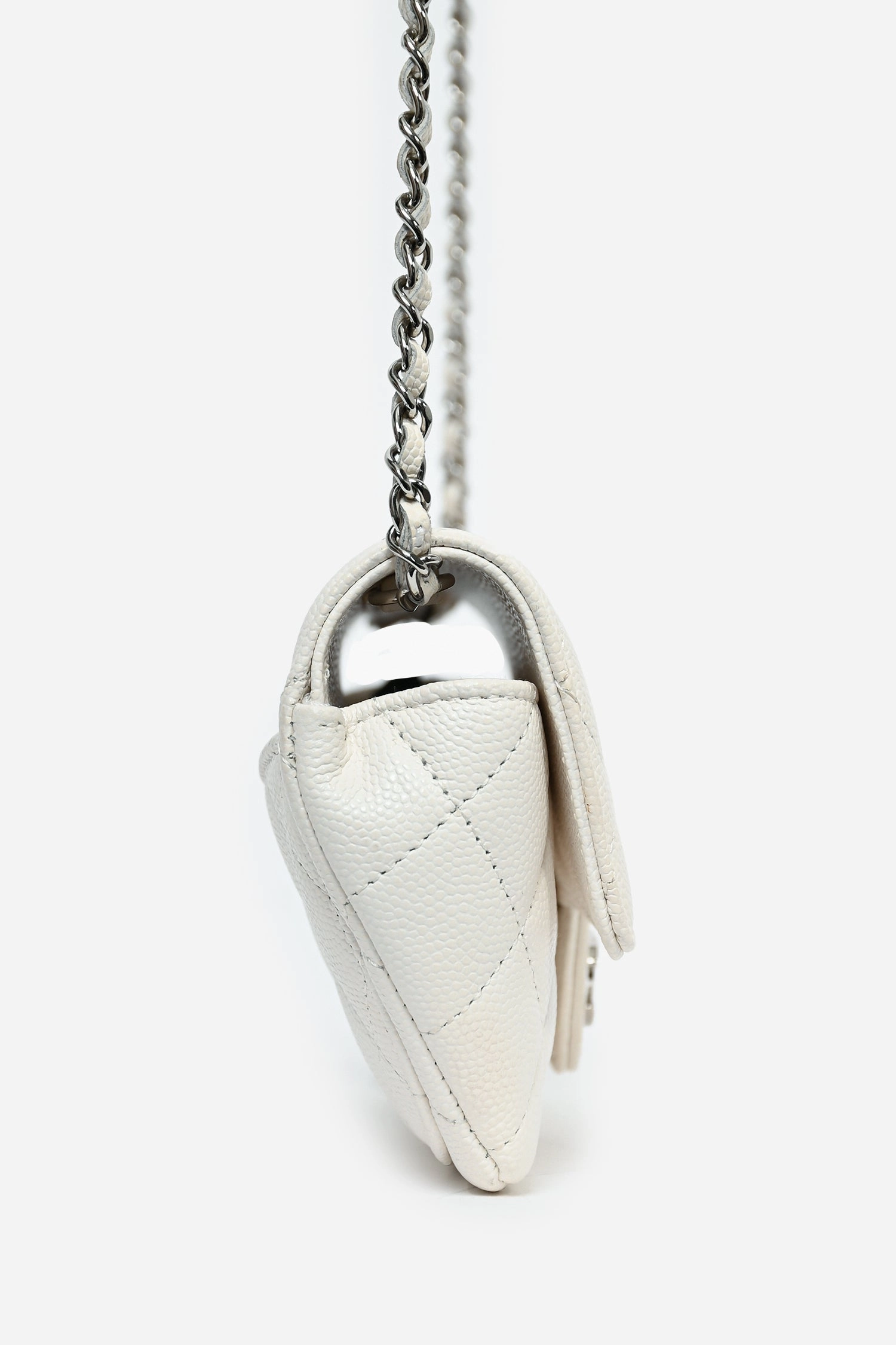 Pre-Loved Chanel? 2021 White Caviar Leather Sunglass Case with Chain SHW