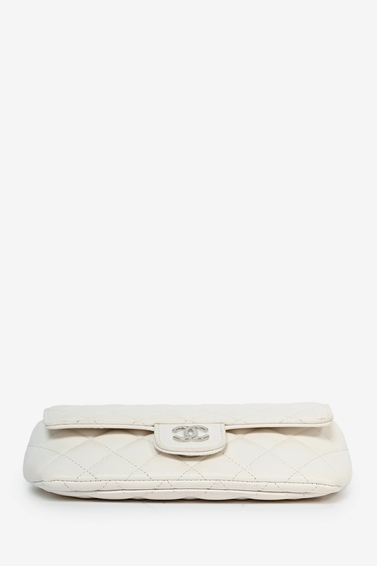 Pre-Loved Chanel? 2021 White Caviar Leather Sunglass Case with Chain SHW
