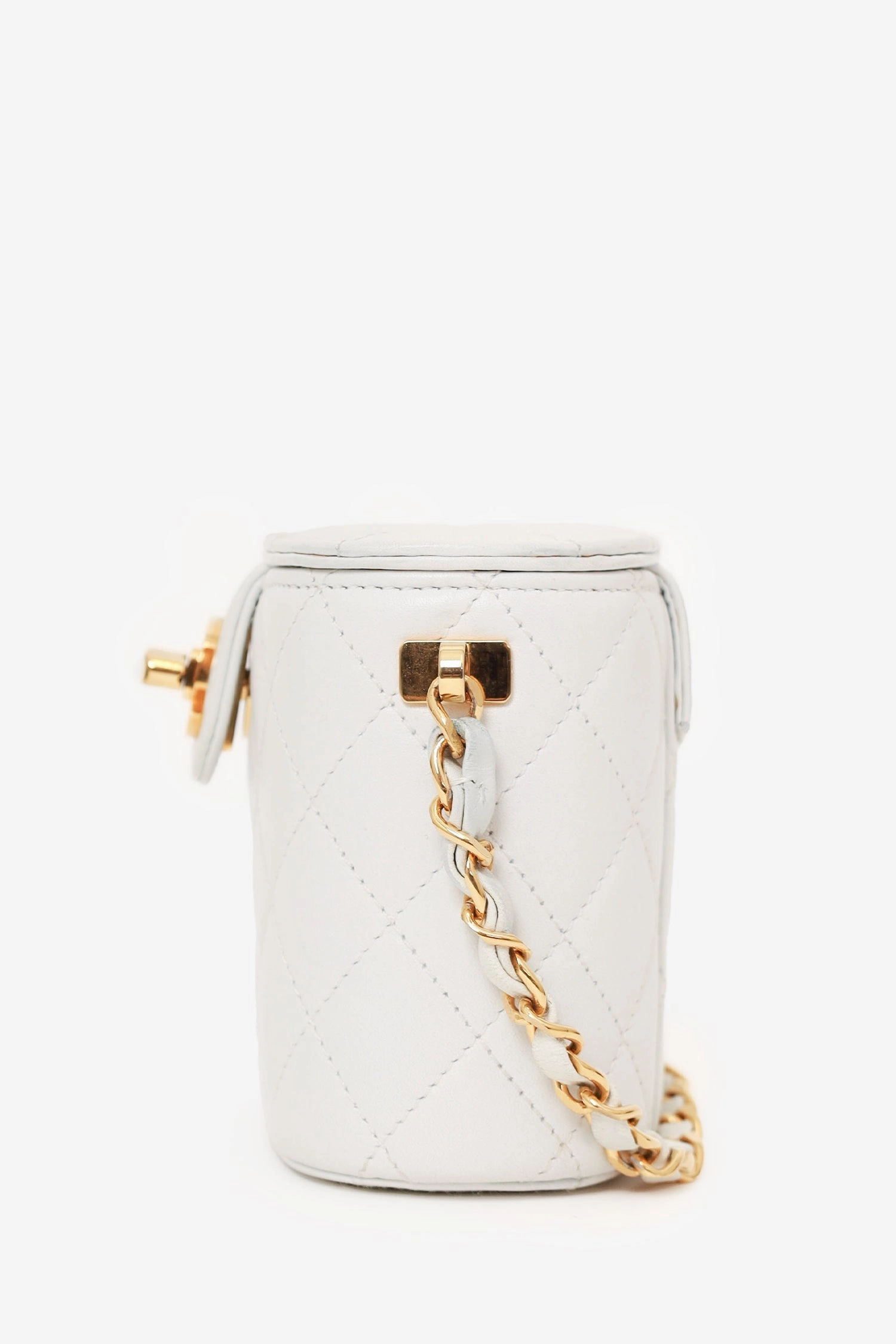 Pre-Loved Chanel? Vintage 1991-94 White Quilted Lambskin Vanity Case