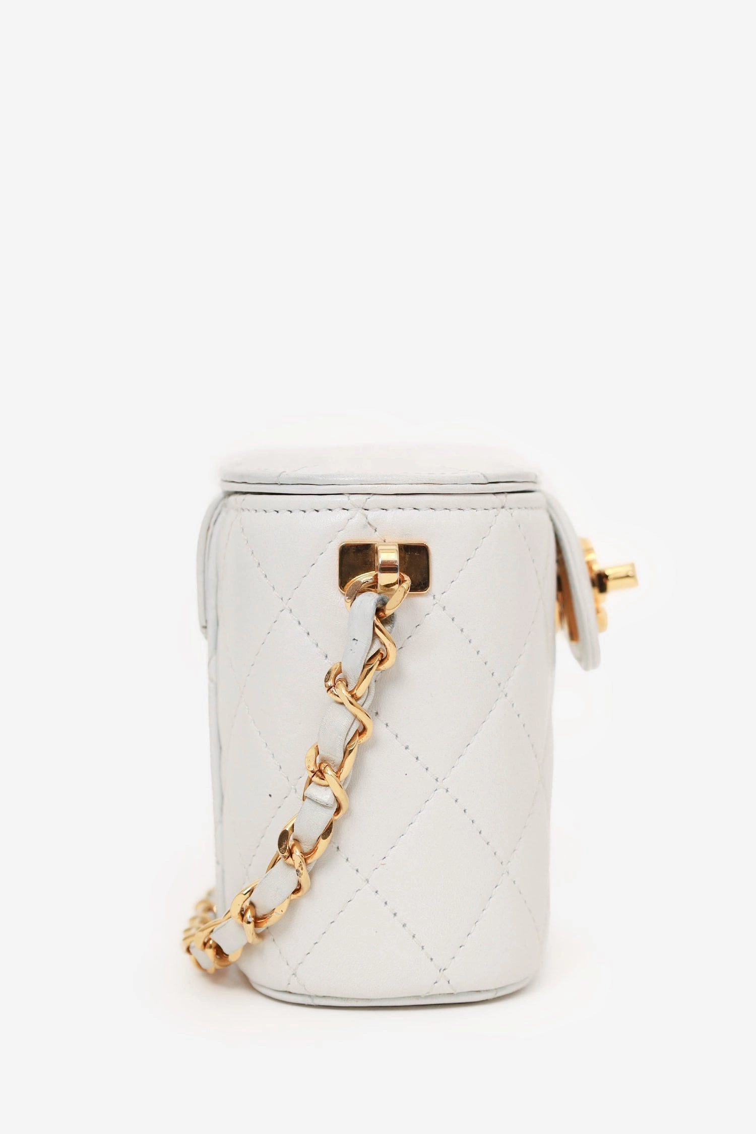 Pre-Loved Chanel? Vintage 1991-94 White Quilted Lambskin Vanity Case