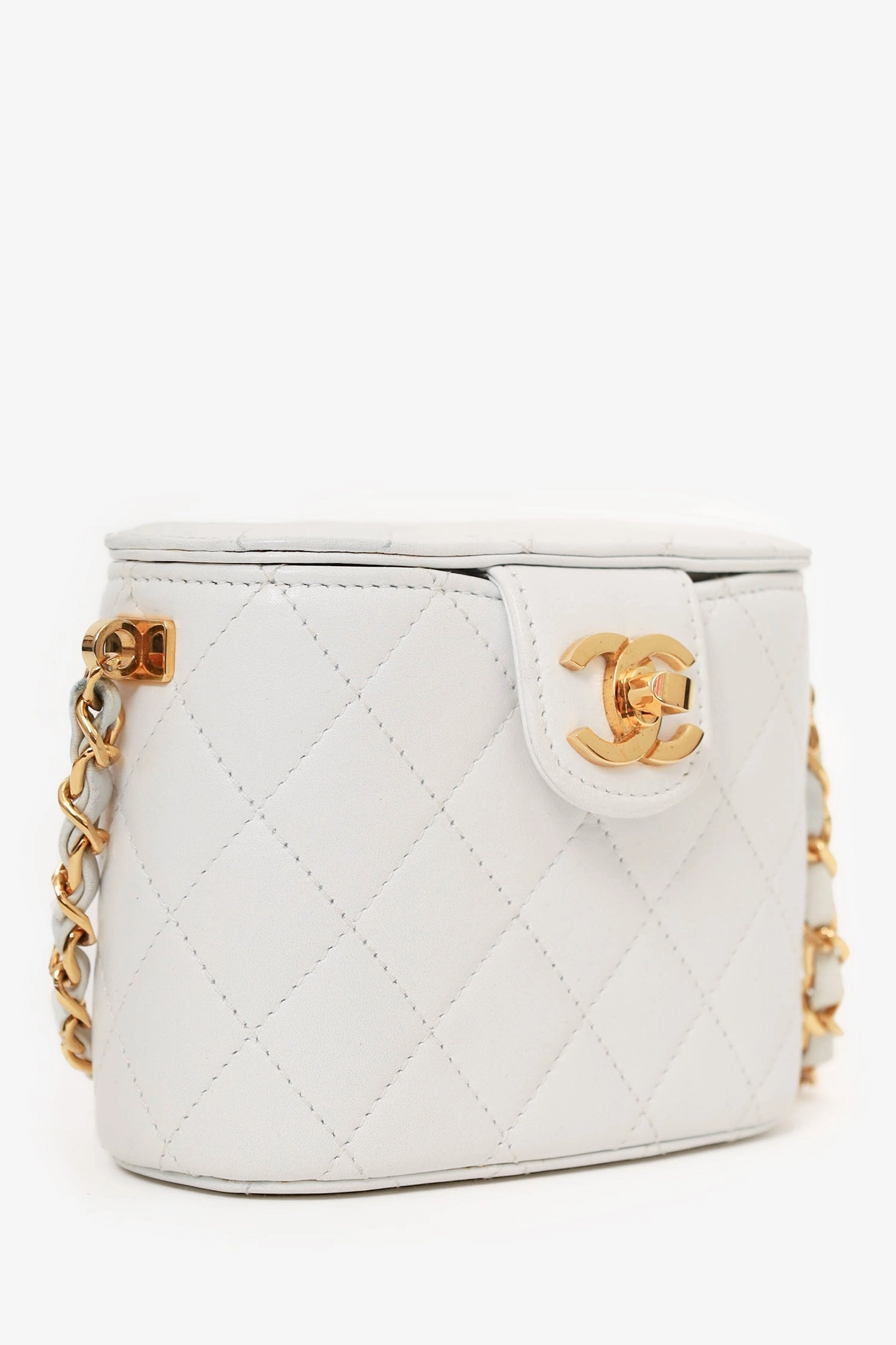 Pre-Loved Chanel? Vintage 1991-94 White Quilted Lambskin Vanity Case