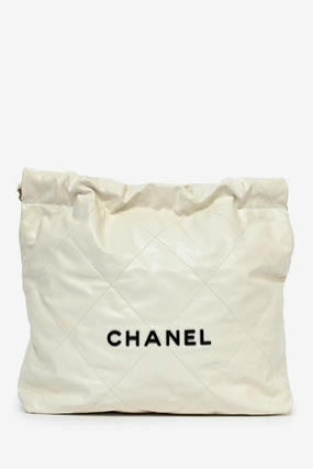Pre-Loved Chanel? White Leather Small Chanel 22 Shoulder Bag