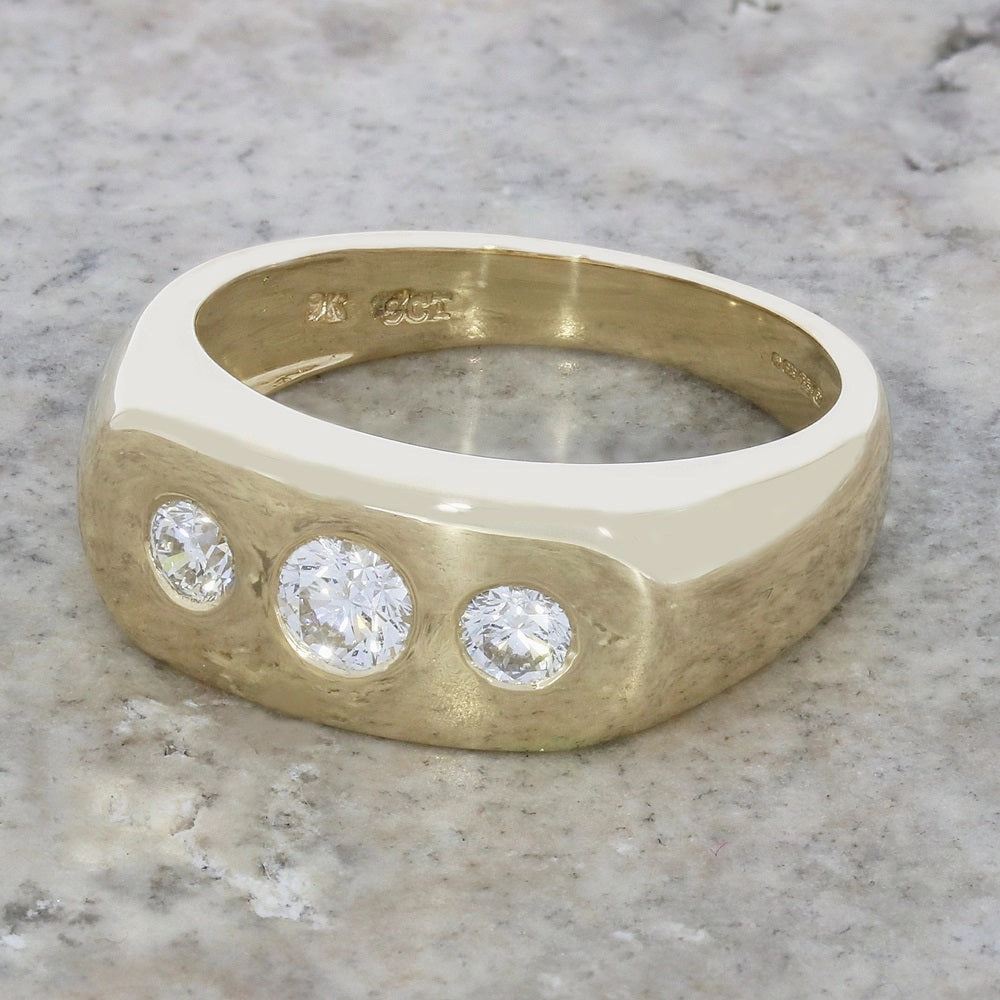 Pre Owned 9ct Yellow Gold Mens Diamond Three Stone Ring