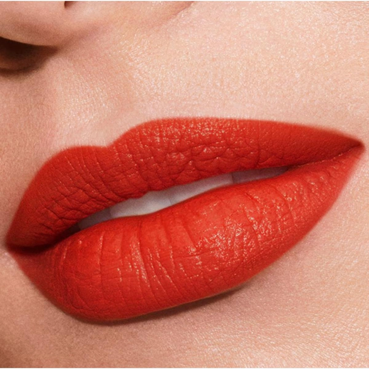 Pure Color Explicit Silk Matte Lipstick