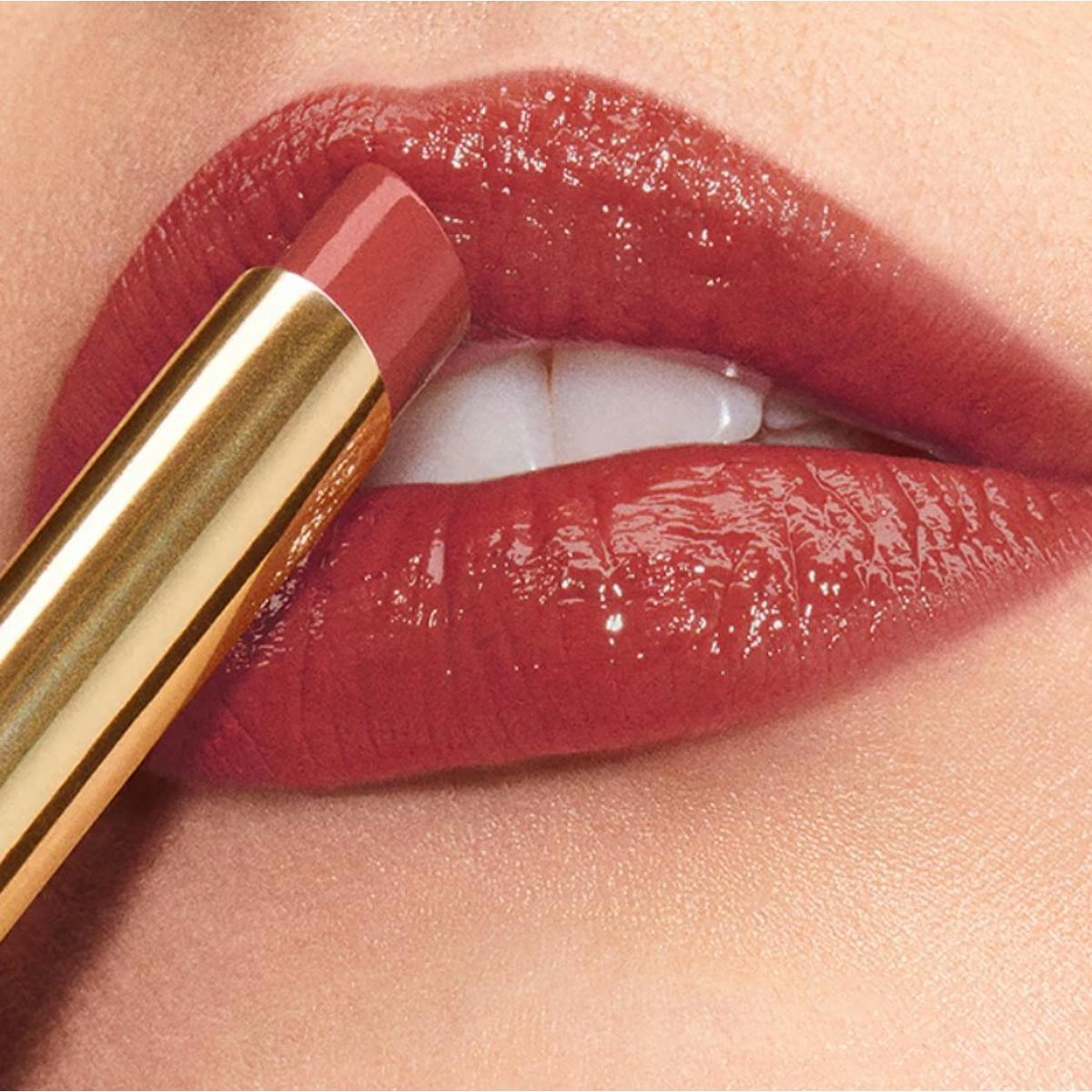 Pure Color Explicit Slick Shine Lipstick