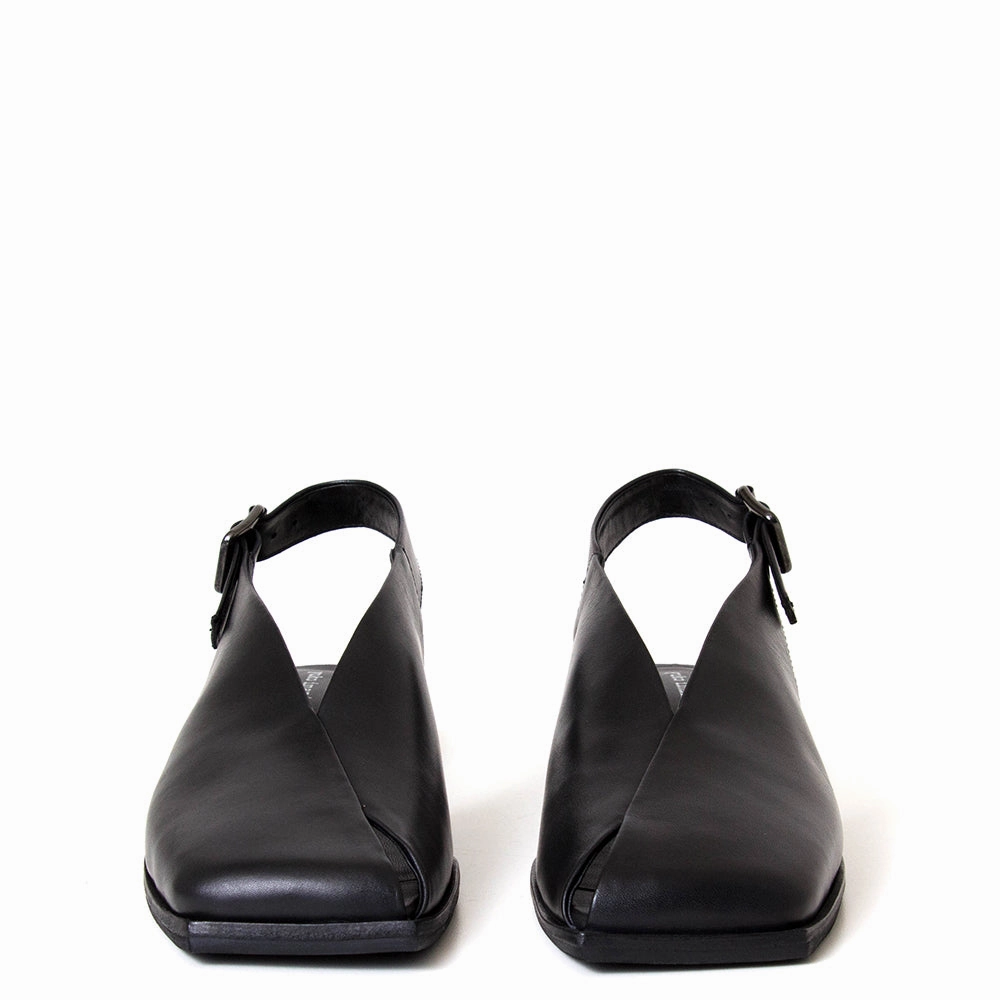 Ruka Women's Leather Sandal