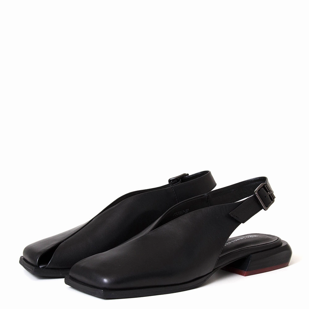 Ruka Women's Leather Sandal