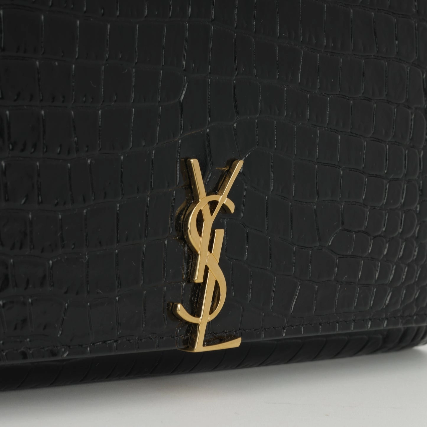 Saint Laurent - Cassandre Clutch on Chain - Black Croc Embossed Leather GHW - Pre-Loved