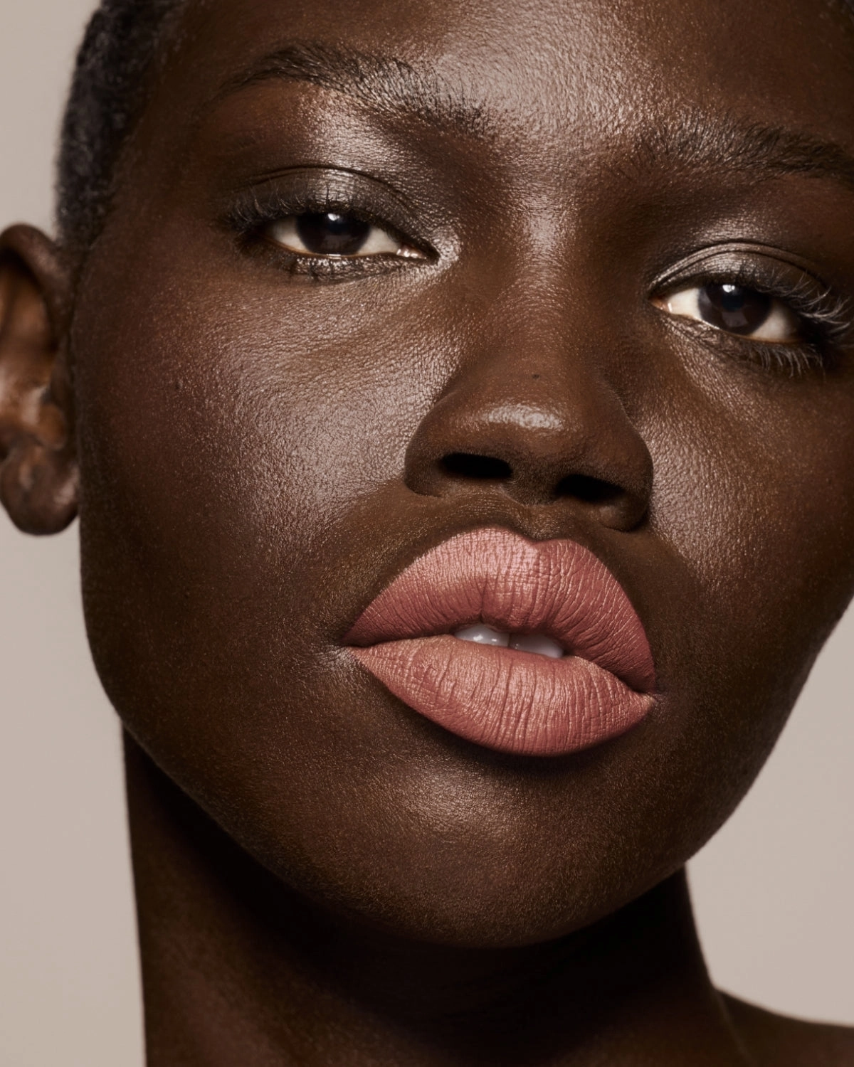 Stunna Lip Paint Longwear Fluid Lip Color ?? Unbutton