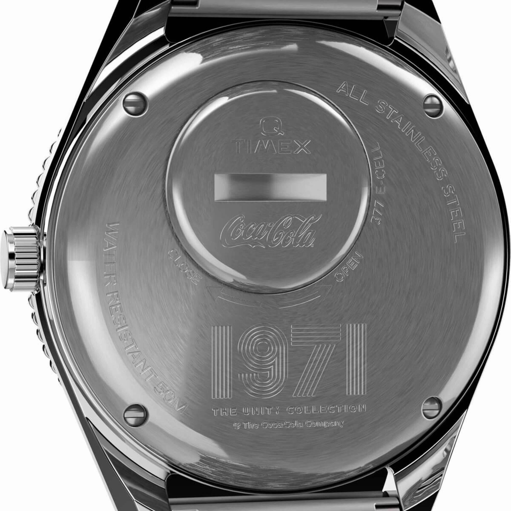 Timex Men's Watch - Q Quartz Cream Dial Stainless Steel Bracelet | TW2V25800