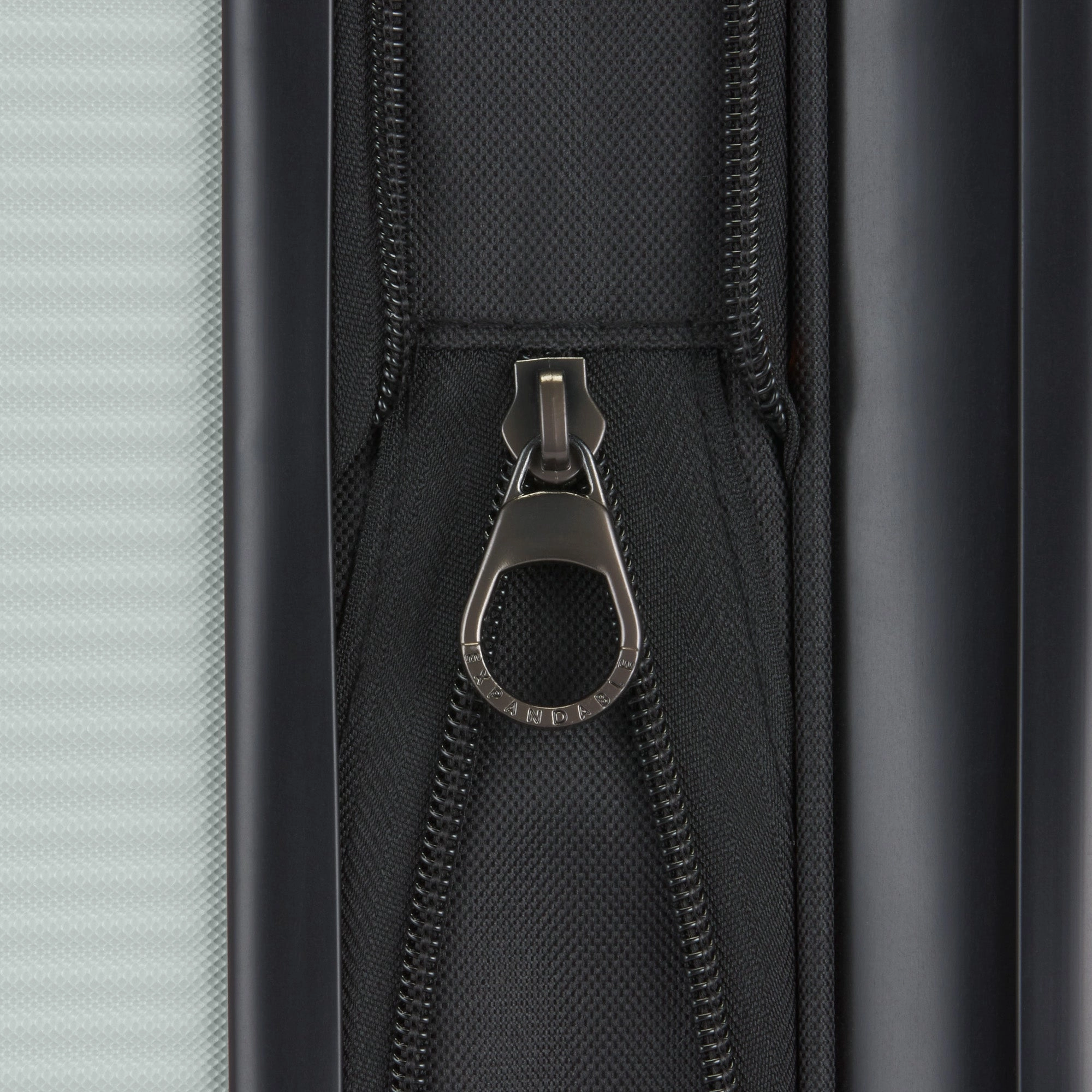 Wellington Carry-On
