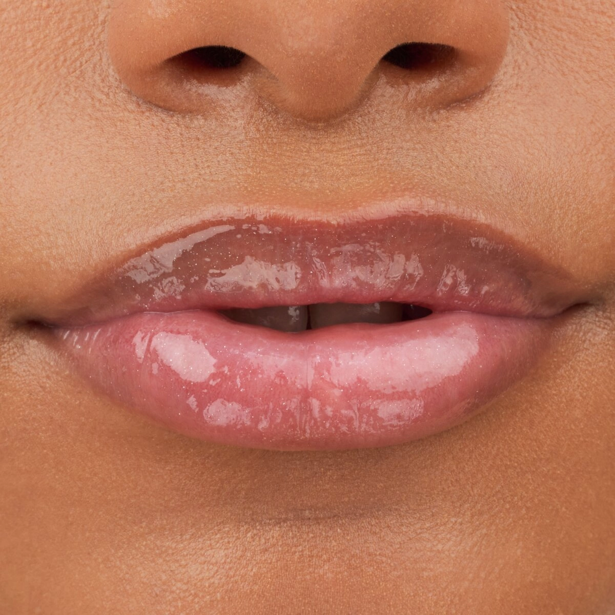 What The Fake! Extreme Plumping Lip Filler 02